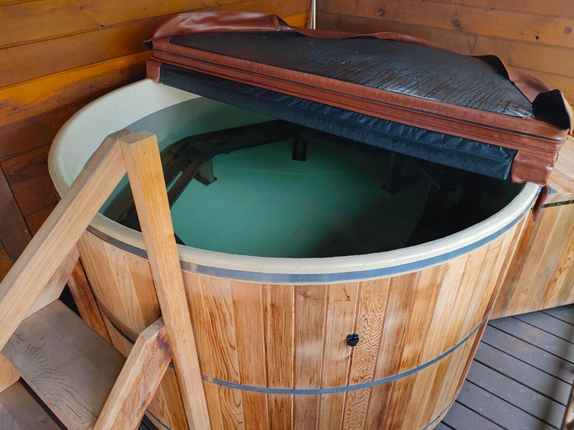Wild Coast Wilderness Resort Port Renfrew Ngoại thất bức ảnh